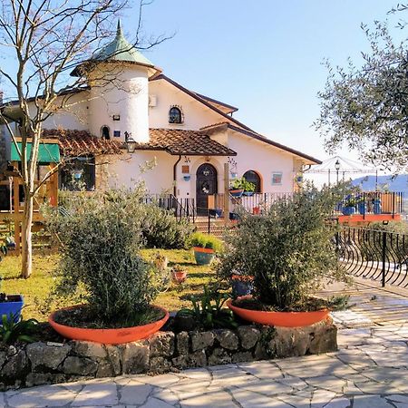 Villa Vernazza 5Terre & Versilia! Кастельнуово-ди-Магра Экстерьер фото